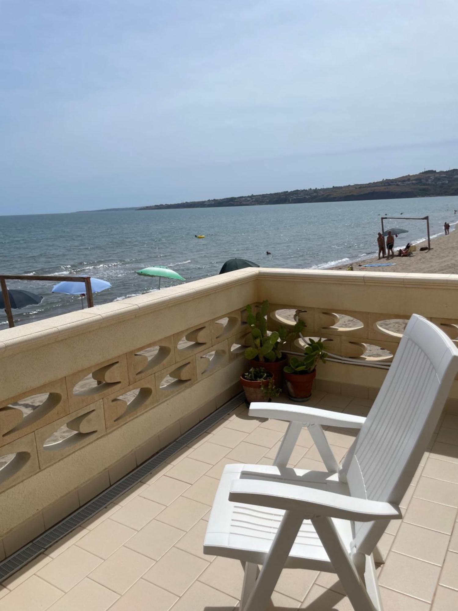 Paradiso Fronte Mare Agnone Bagni Exteriör bild