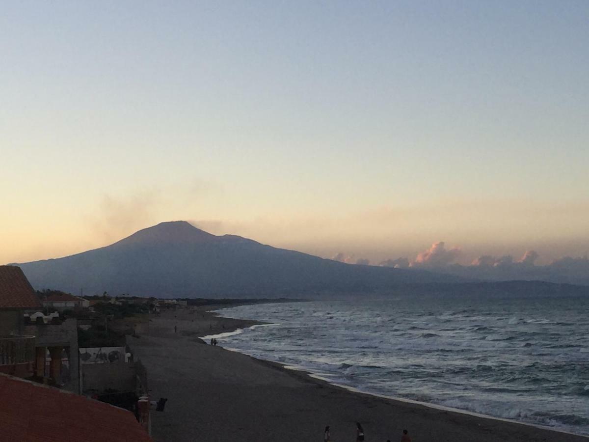 Paradiso Fronte Mare Villa Agnone Bagni Exteriör bild