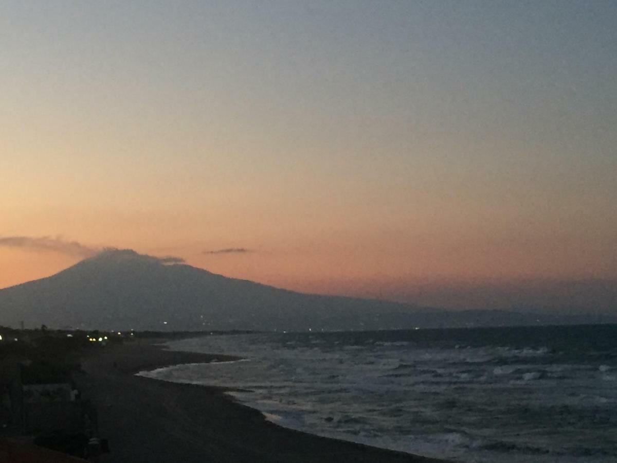 Paradiso Fronte Mare Villa Agnone Bagni Exteriör bild